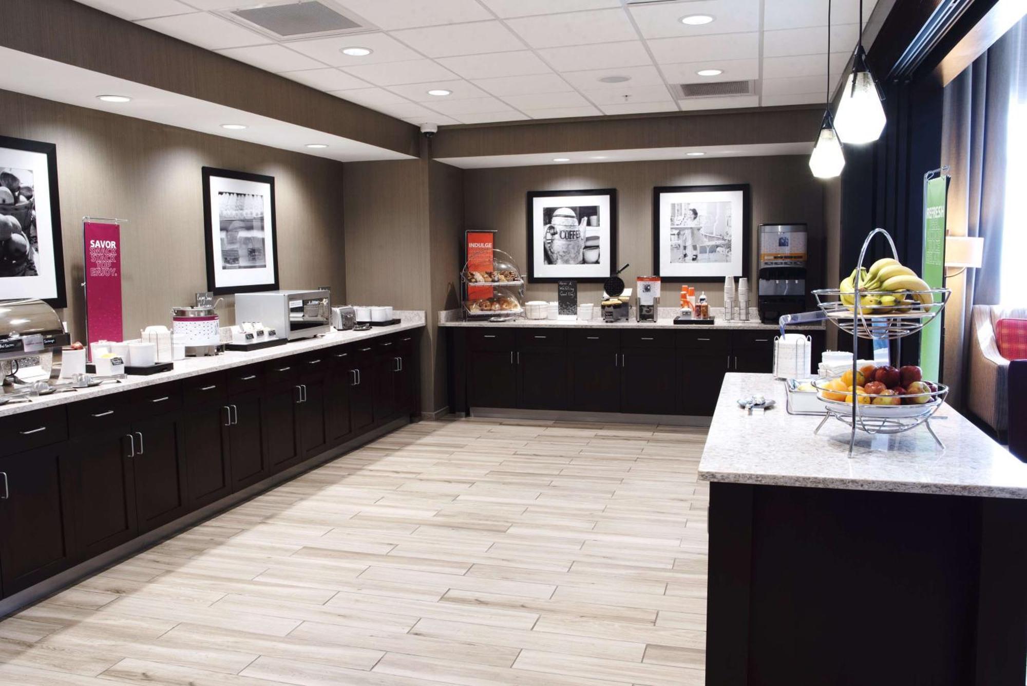 Hampton Inn&Suites Des Moines/Urbandale Ia Bagian luar foto